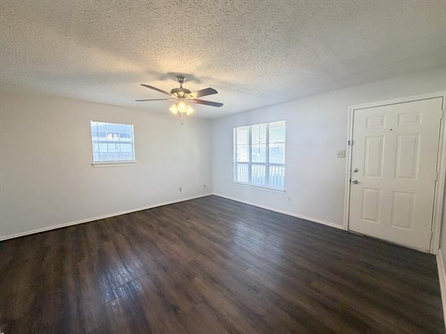 Building Photo - 493 Bryant Ave