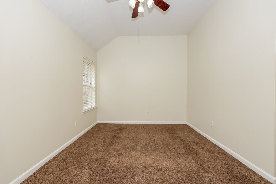 Building Photo - 294 Davids Way