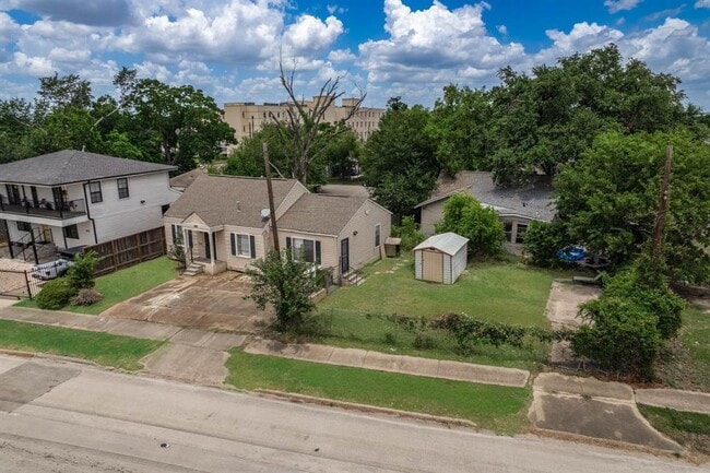 Building Photo - 4619 Orange St