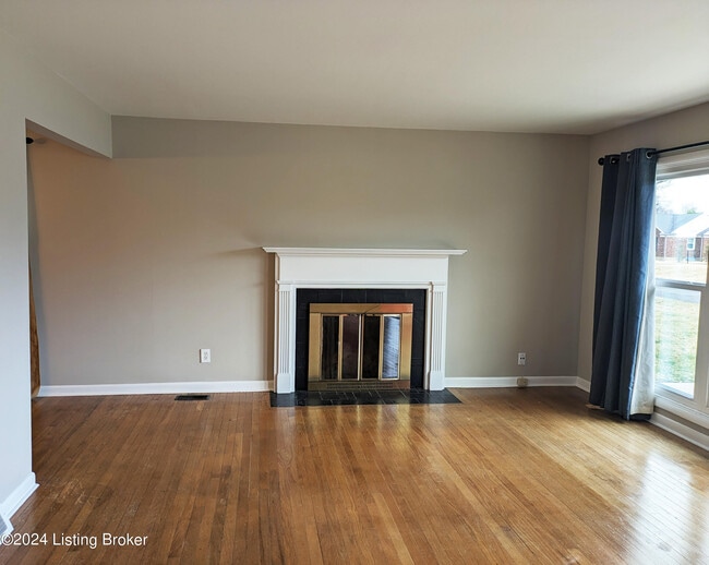 Building Photo - 4311 Kinloch Rd