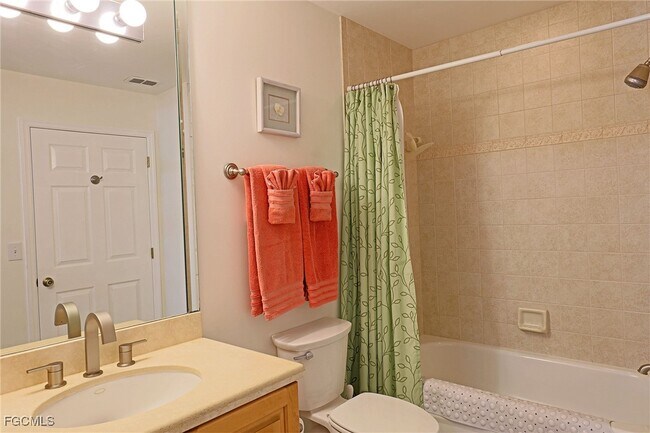 Building Photo - 15460 Bellamar Cir