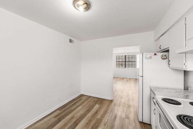 Building Photo - 4558 Brooke Valley Dr