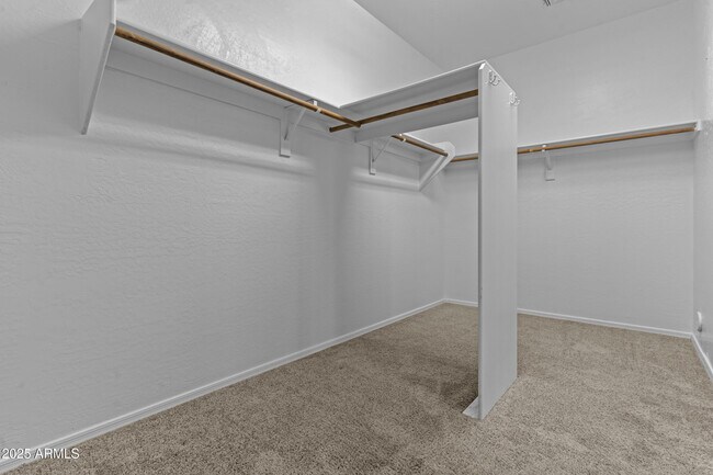 Building Photo - 9733 W Hedge Hog Pl