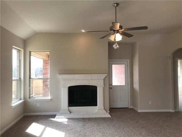 Building Photo - 1810 Silver Oaks Dr