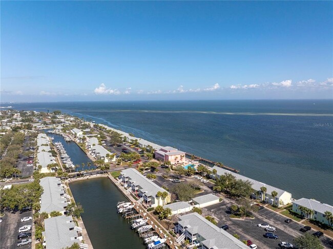 Building Photo - 5092 Beach Dr SE