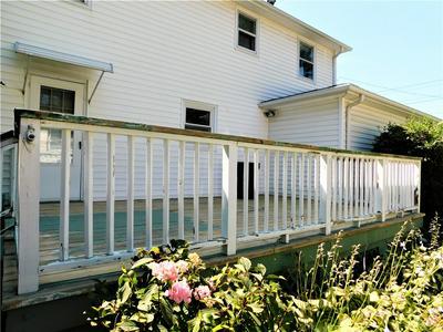 Private Deck - 1165 Whitney Rd E