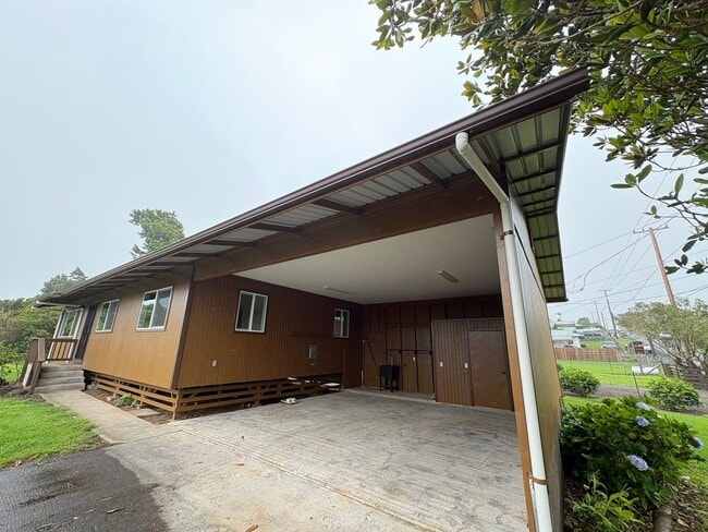 Building Photo - 64-5287 White Rd