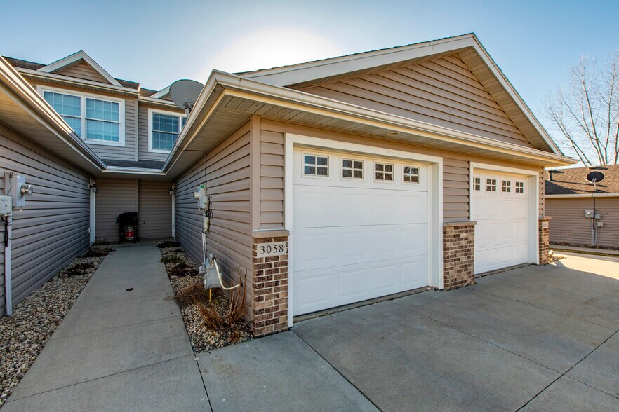 Building Photo - 3058 River Falls Rd NW