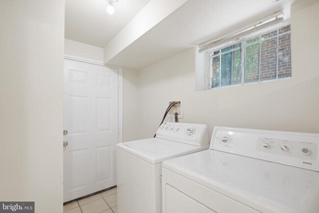 Building Photo - 4229 Fort Dupont Terrace SE
