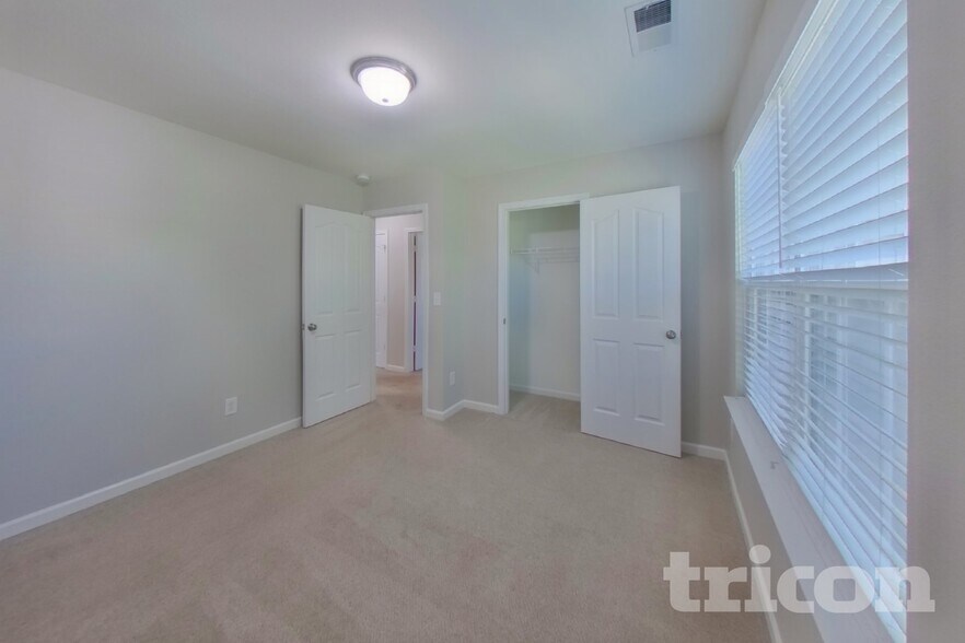 Building Photo - 13730 Elsie Caldwell Ln
