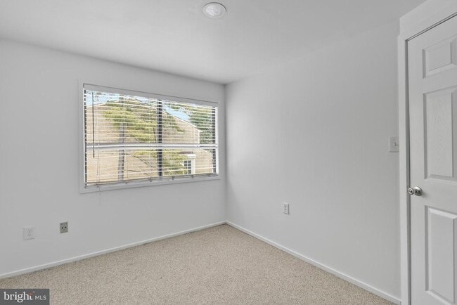 Building Photo - 8619 Welbeck Way