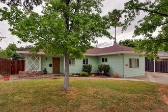 Building Photo - 1 Bed / 1 Bath | Arden-Arcade Anchored Tiny Home Available Now