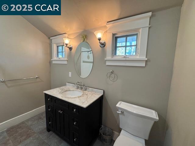 Building Photo - 354 Love Ln