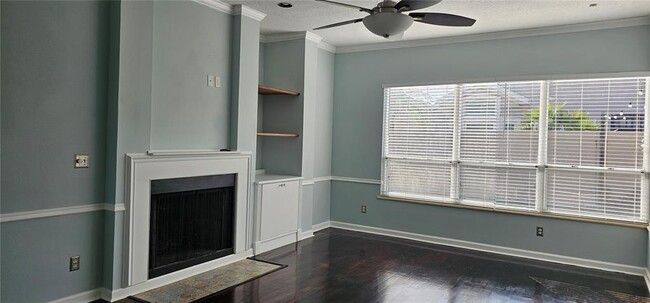 Building Photo - 14321 Mandolin Dr