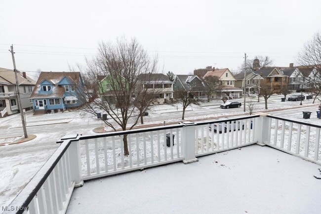 Building Photo - 1598 Alameda Ave