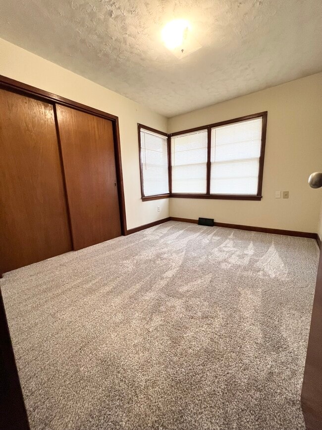 Building Photo - 3610 NW Michael St