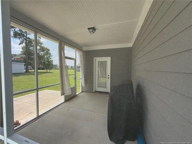 Building Photo - 3415 Camberly Dr