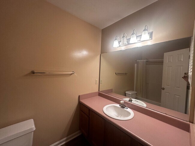 Building Photo - 7206 Jaffrey Ct