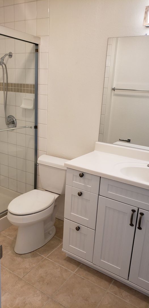 Building Photo - Renovated La Mesa Village 2BR/2BA Condo