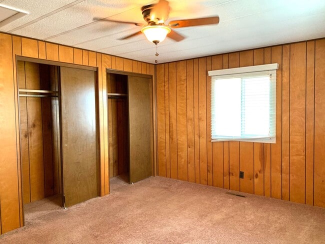 Building Photo - Beautiful Mountain Views, Minutes From I-25!