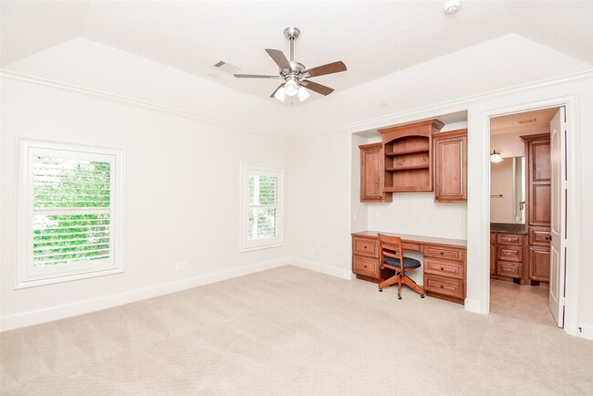 Building Photo - 11910 Heritage Ln