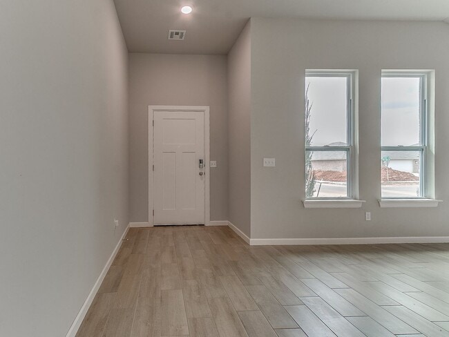 Building Photo - Beautiful New Home!