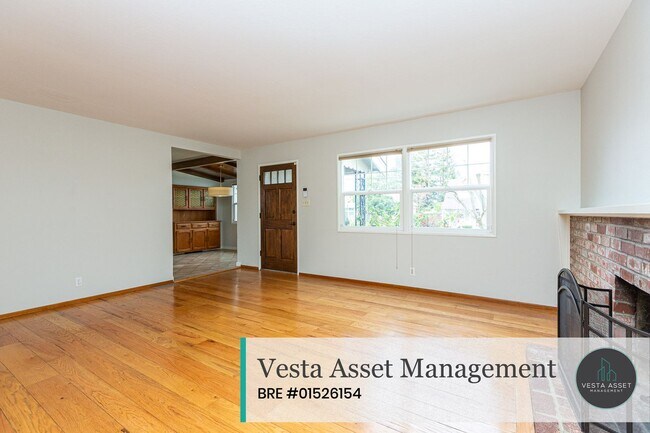 Building Photo - Spacious 4-Bedroom Home in a Desirable Concord Neighborhood