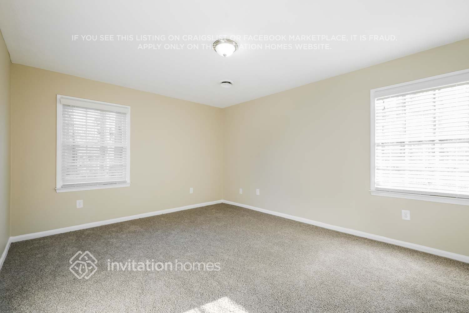 Building Photo - 207 Rennes Ct