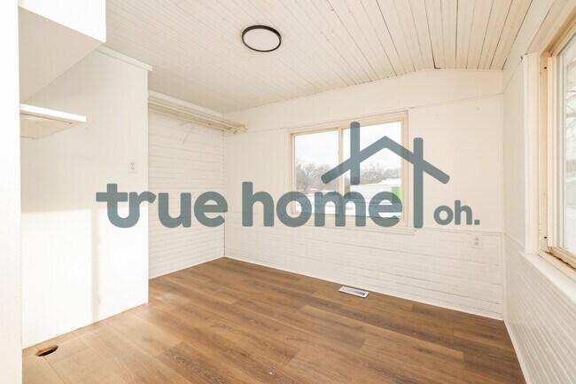 Building Photo - 130 Burgess Ave