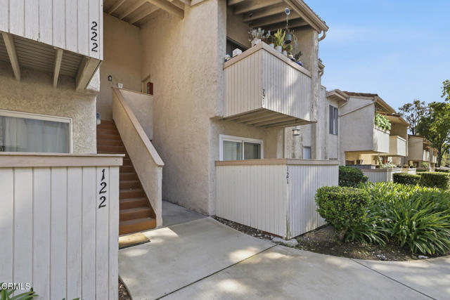 Building Photo - 28947 E Thousand Oaks Blvd