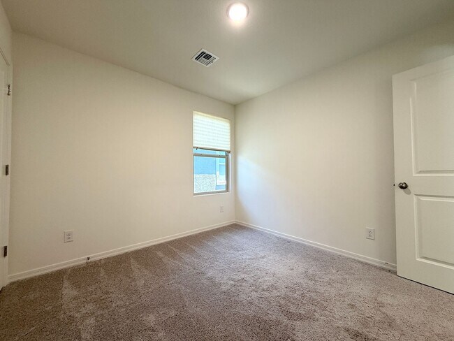 Building Photo - 5725 W Willow Rdg Dr