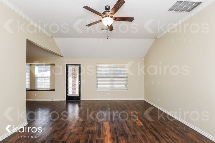 Building Photo - 2416 Apple Way