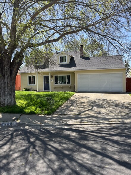 Primary Photo - 4148 Kensington Dr