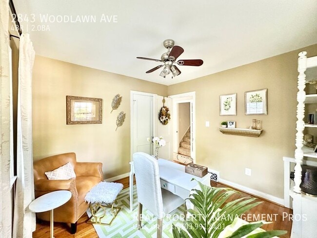 Building Photo - 2843 Woodlawn Ave