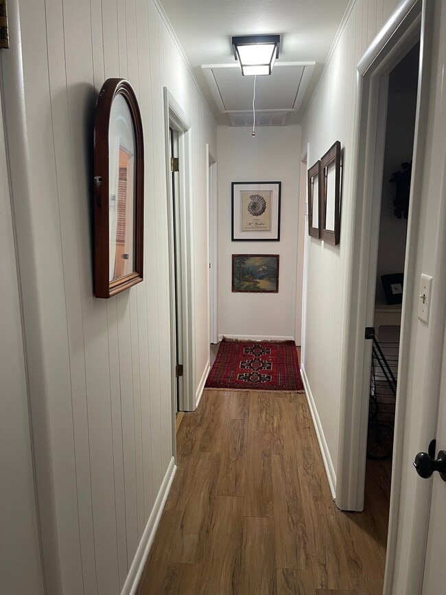 Building Photo - 3Bed 2Bath Furnished Lk