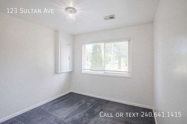 Building Photo - 123 Sultan Ave