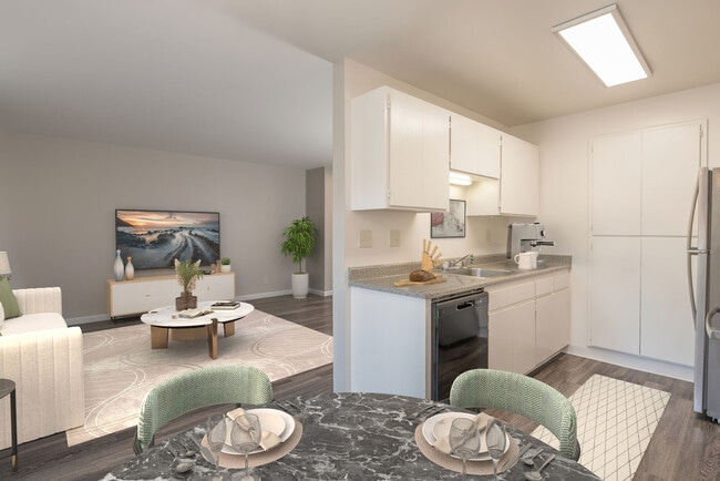 Interior Photo - Somerset Apartments