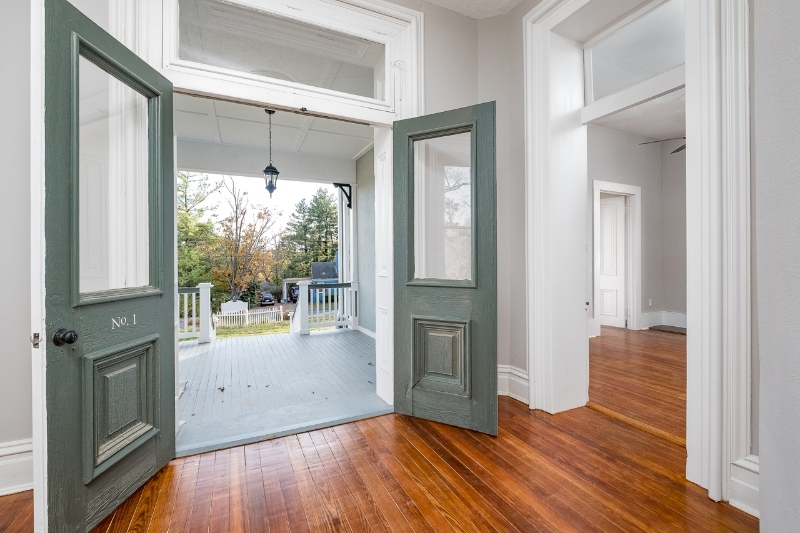 Building Photo - 811 Westover Dr