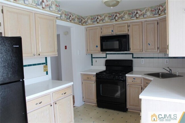 Building Photo - 2401 Jesse Way