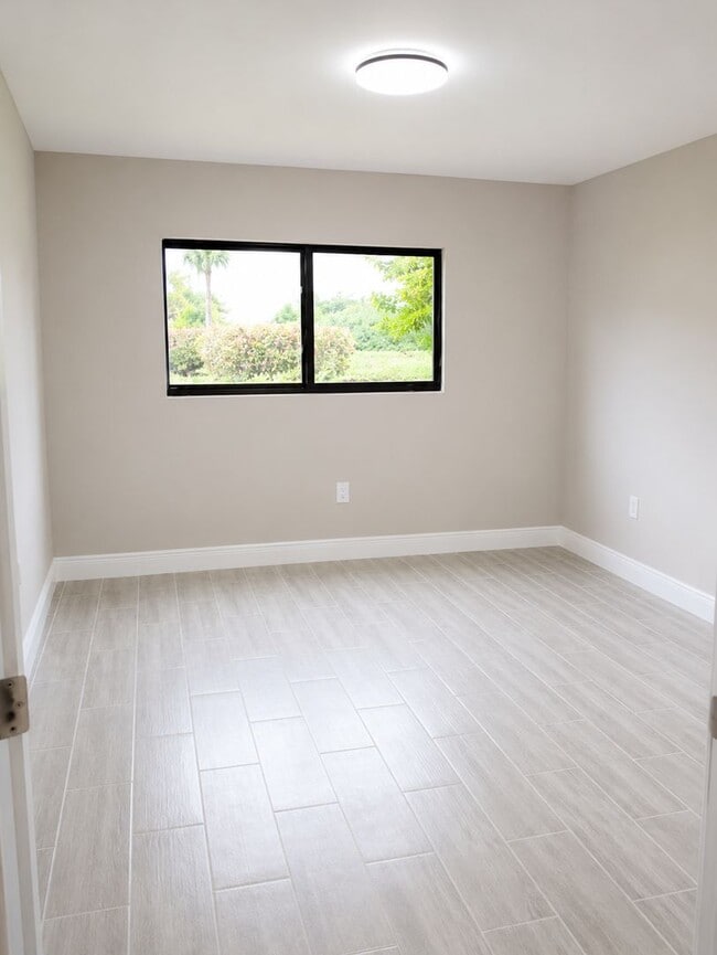 Building Photo - 16341 Dublin Cir