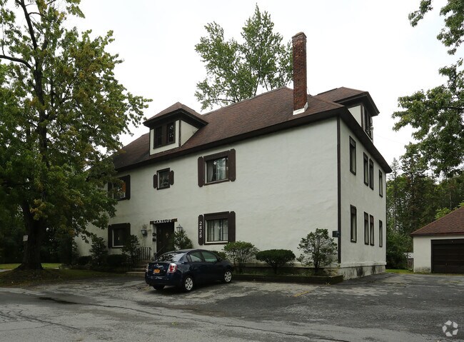 Primary Photo - 2828 Campbell Ave