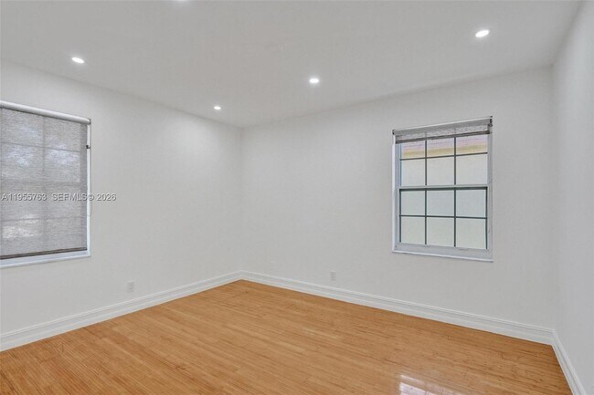 Building Photo - 1251 Hayes St