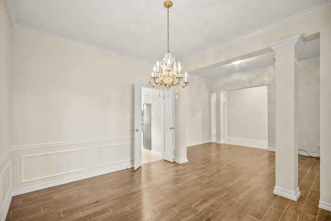 Building Photo - 1438 Crescent Green Dr