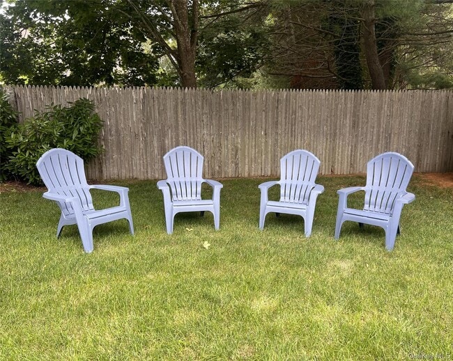 Building Photo - 49 Fanning Ave