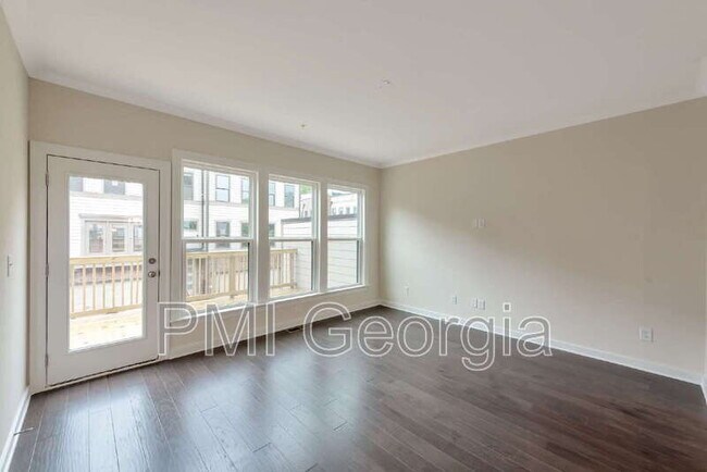 Building Photo - 1807 Brandsford St NW
