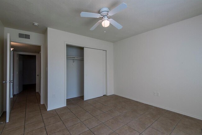 Building Photo - 6810 Westover St