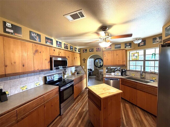 Building Photo - 2035 Borchert Loop