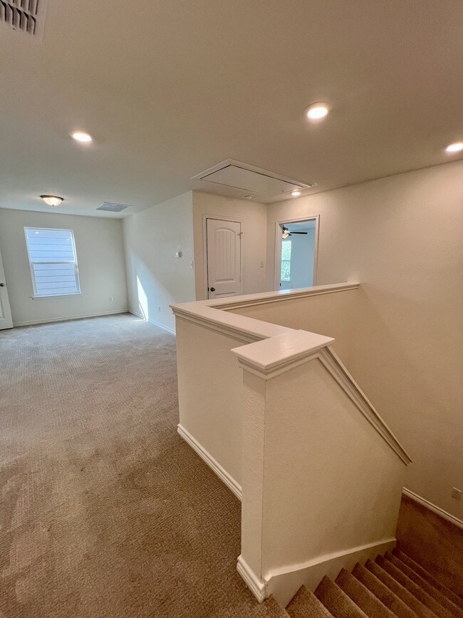 Building Photo - 14839 Vance Jackson Rd