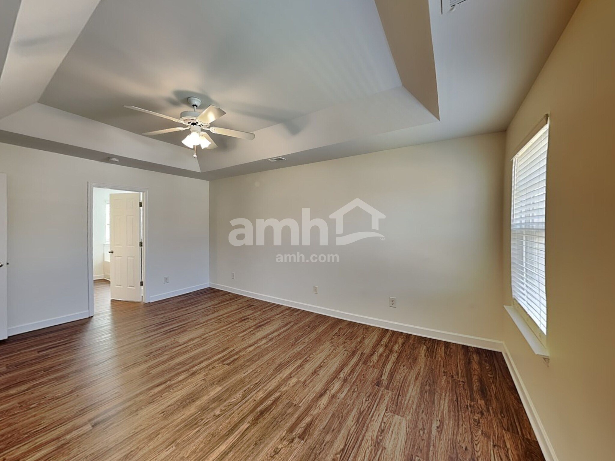Building Photo - 8317 Suttonview Dr
