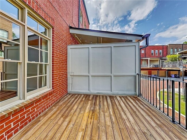 Building Photo - 1203 Virginia Park Dr